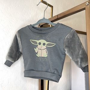 Baby Yoda Sweater 0-3 months